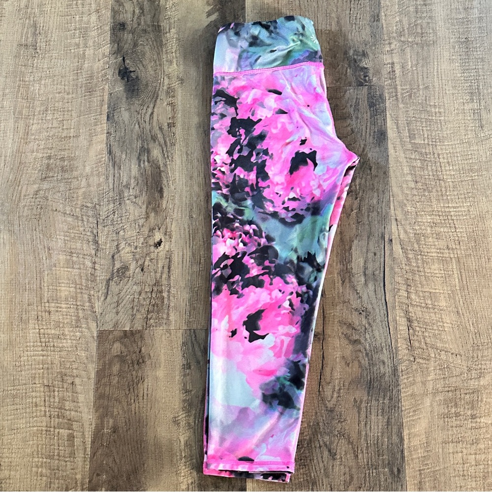 Athleta Pinky and Gray crop Leggings Small Floral pink multi color EUC